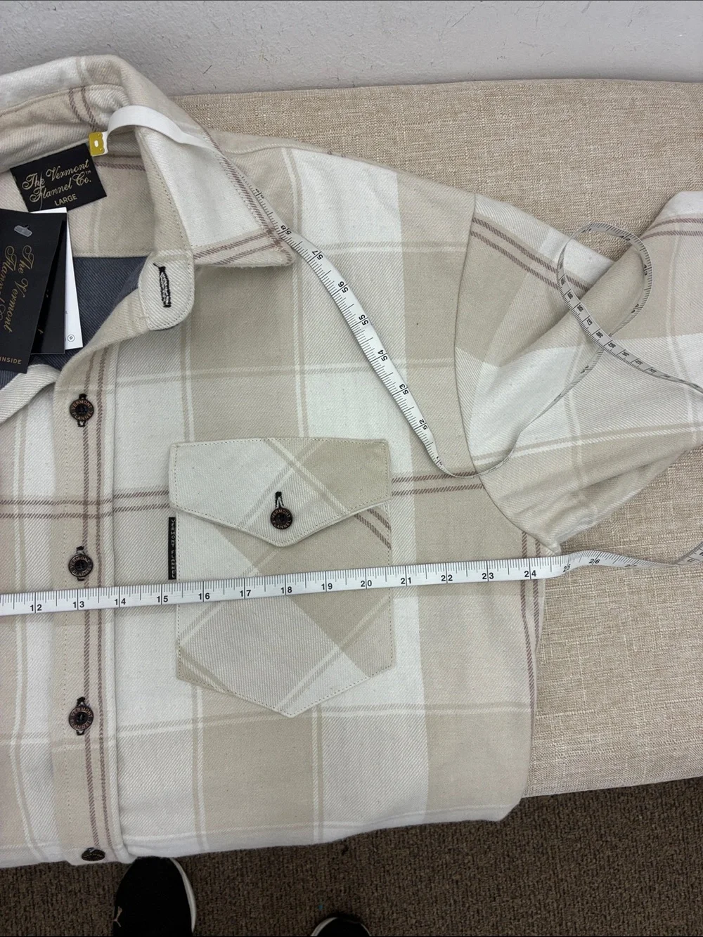 The Vermont Flannel Co Cream and Beige Plaid Lightweight Shirt Jacket